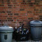Zewnętrzne kosze na śmieci - jak utrzymać czystość wokół domu?